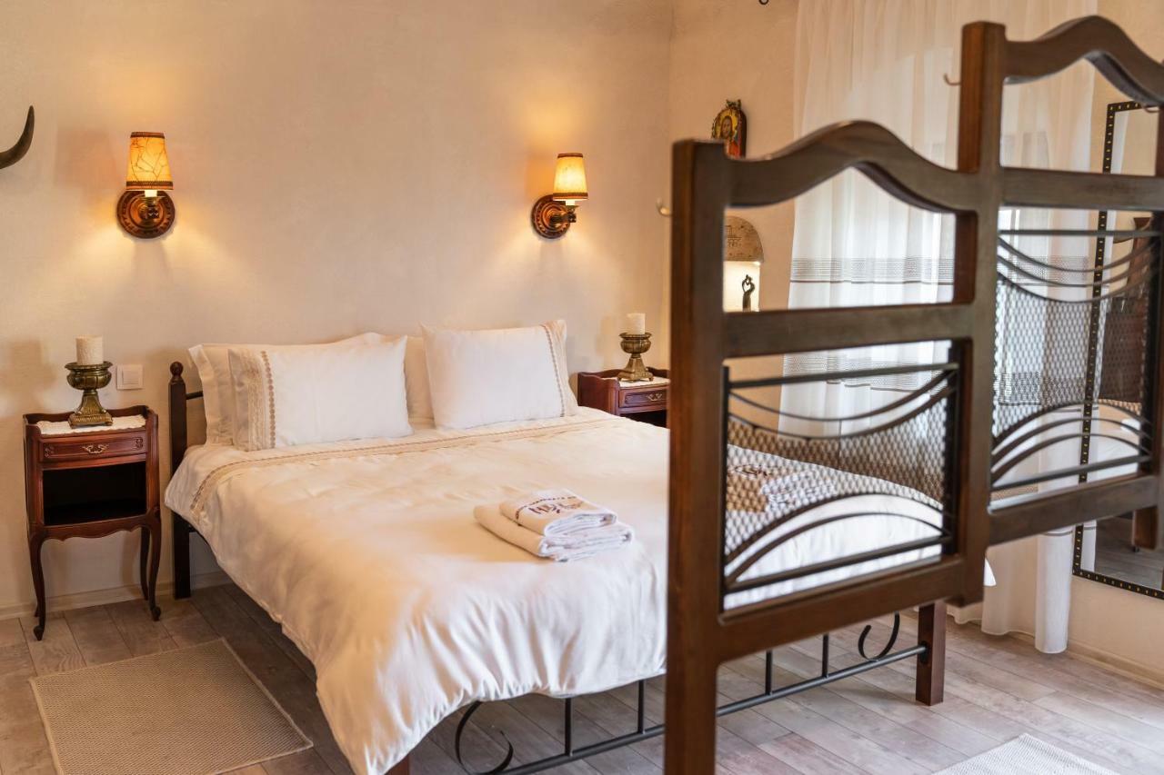 Historic Apartment In The Heart Of The City Велико-Тырново Экстерьер фото